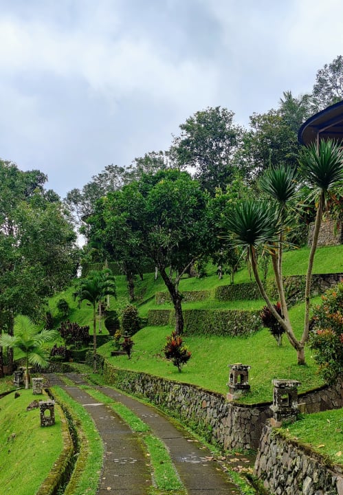 Gartenanlage Bagus Jati Health & Wellbeing Retreat
