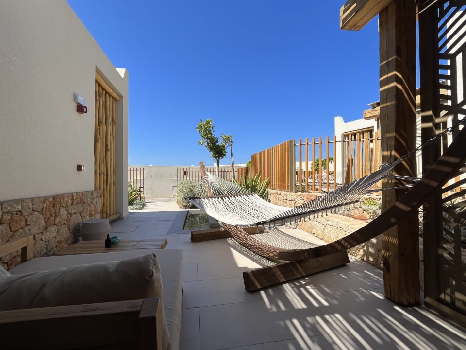 Zimmer Mitsis Rinela