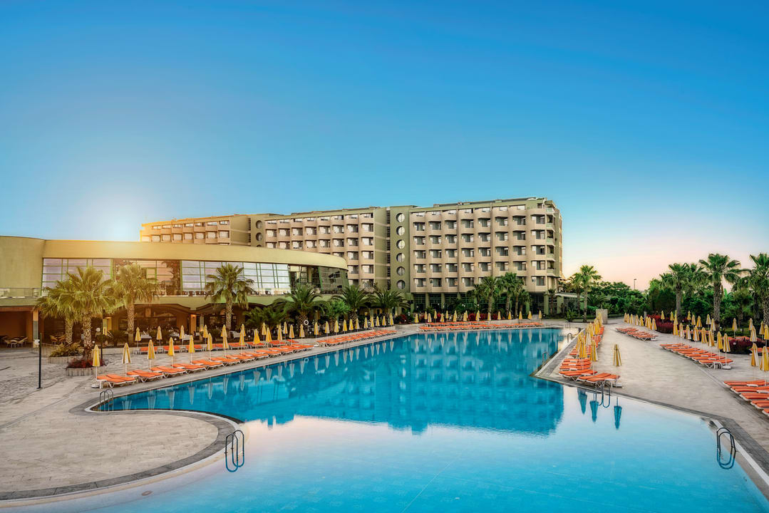 Pool VONRESORT Golden Coast