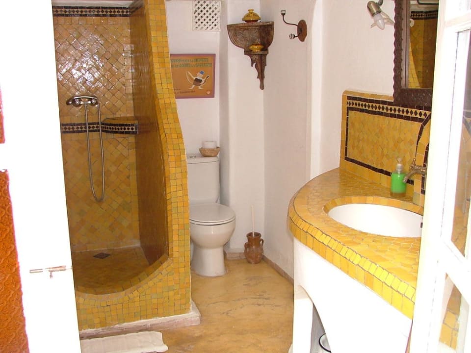 Bad Suite Tlâta Riad Dar Adul