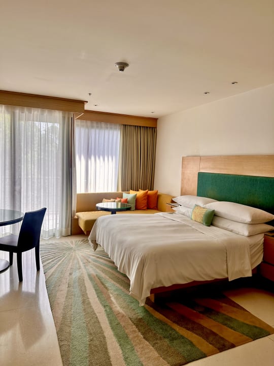 Zimmer Renaissance Phuket Resort & Spa