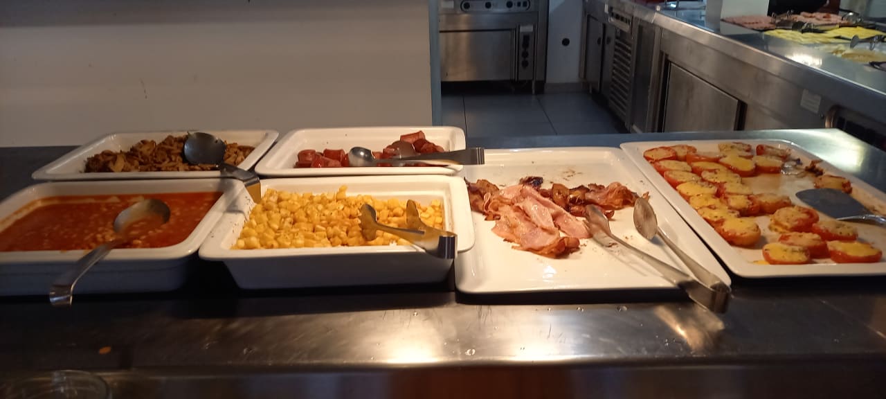 Gastro Hotel Lagomandra Beach