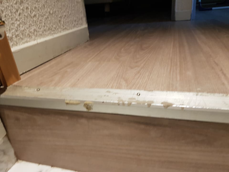 Untergrundkleber auf Treppen Center Parcs Park Nordseeküste