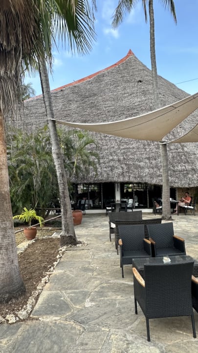 Gartenanlage Bahari Beach Hotel