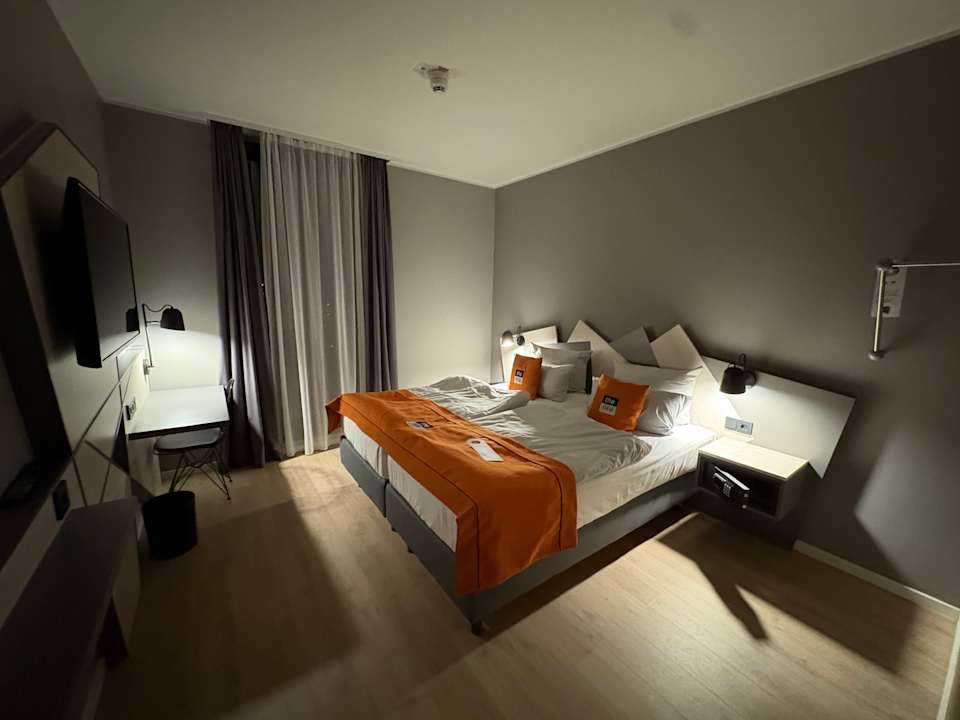 Zimmer Holiday Inn - the niu, Hub Dusseldorf Messe