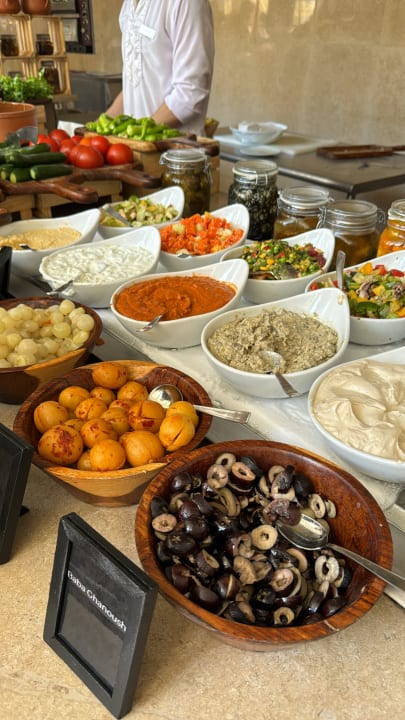 Gastro Serry Beach Resort