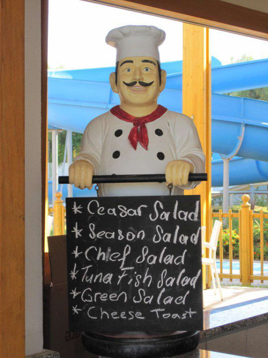 Angebot an der Snackbar mittags Hotel Baia Lara