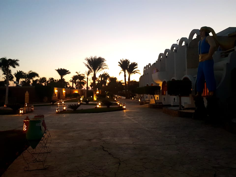 Gartenanlage Aladdin Beach Resort
