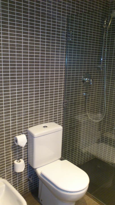 Toilette AC Hotel General Alava by Marriott