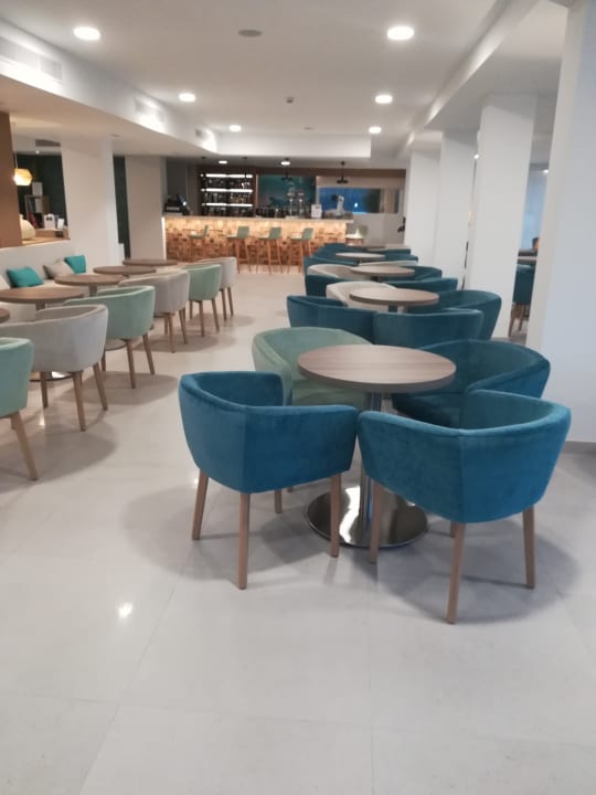 Lobby Universal Hotel Castell Royal