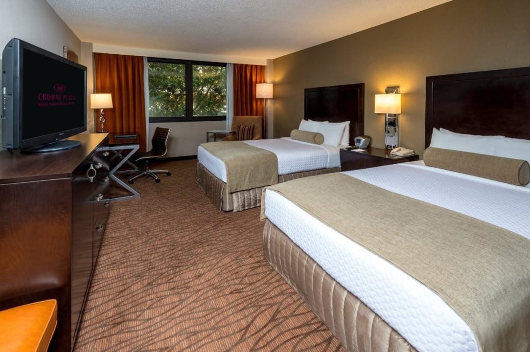 Double Room Crowne Plaza Miami International Airport