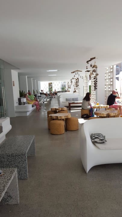 Bar und Lounge HM Balanguera Beach