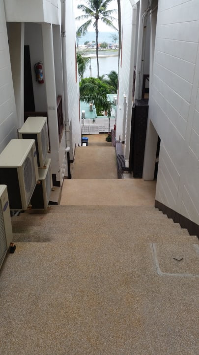 Treppe hinunter Best Western Phuket Ocean Resort