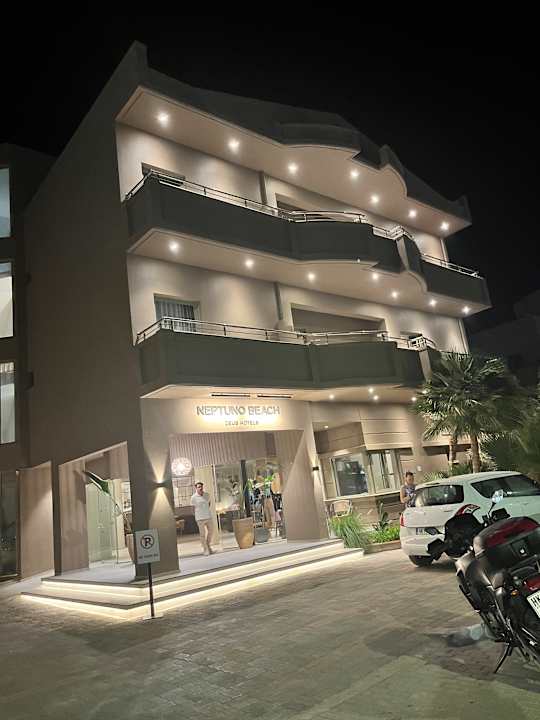 Außenansicht Neptuno Beach