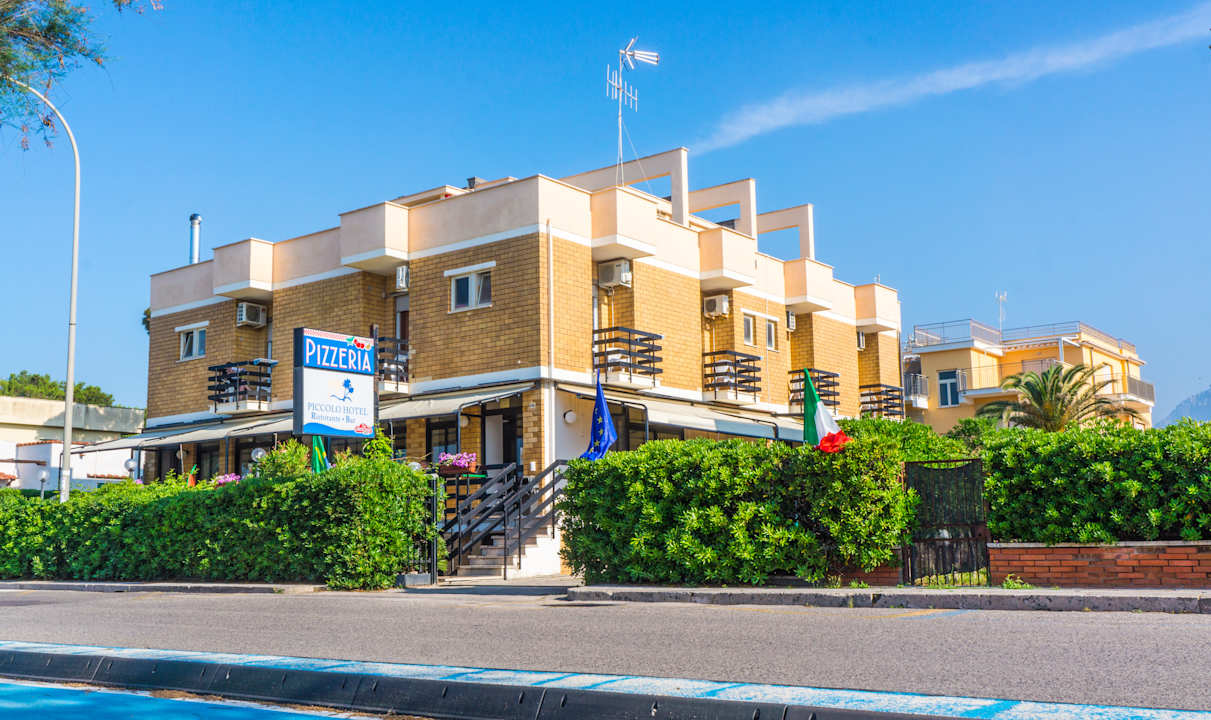 Außenansicht Piccolo Hotel Terracina