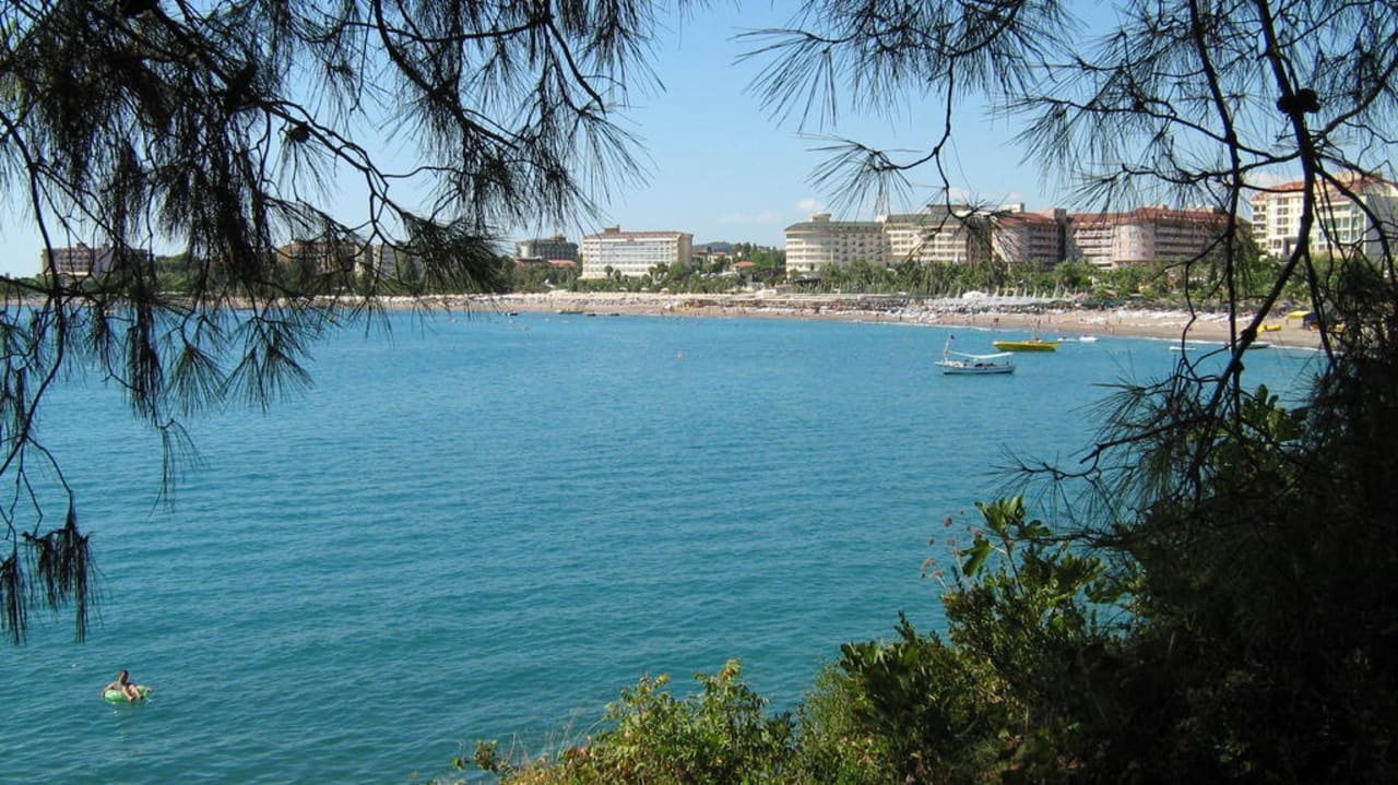 Blick von der linken Buchtseite Hotel Gardenia Beach