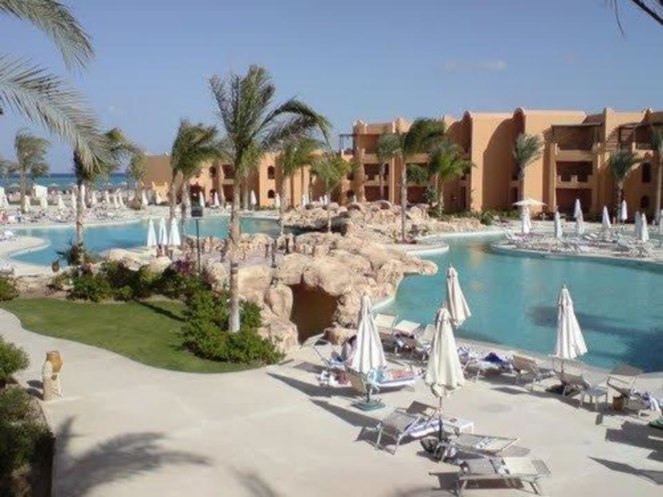Blick auf den Pool von unserem Zimmer Stella Beach Resort & Spa Makadi Bay