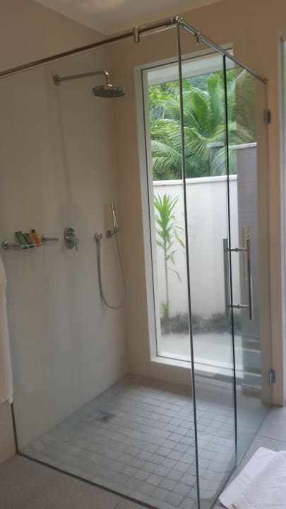 Innendusche Hilton Seychelles Labriz Resort & Spa