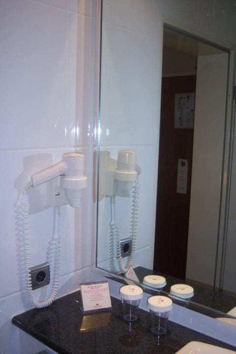 Das Bad Crowne Plaza ® Hamburg - City Alster