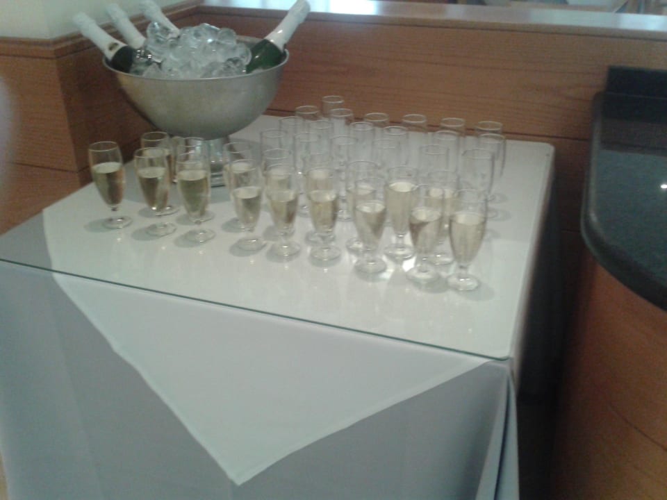 Sekt am sonntag Hotel HM Mar Blau