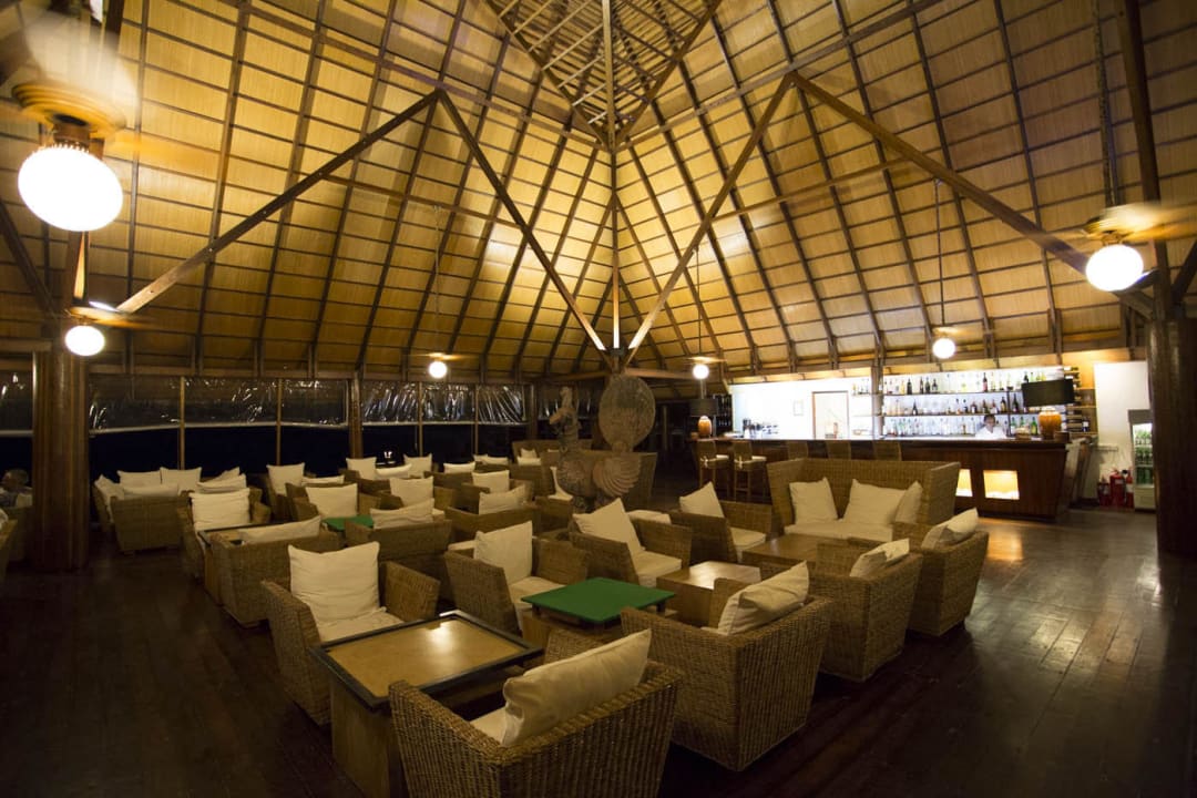 Bar Gangehi Island Resort