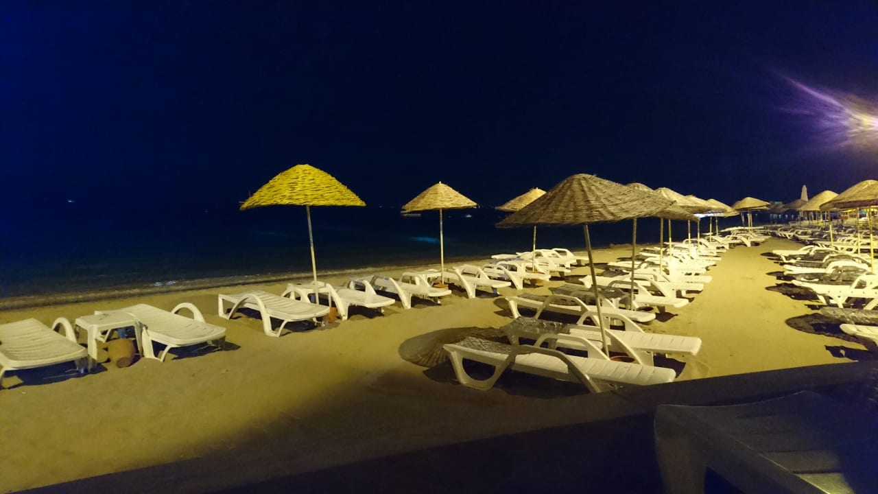 Strand Salamis Bay Conti Resort Hotel & Casino