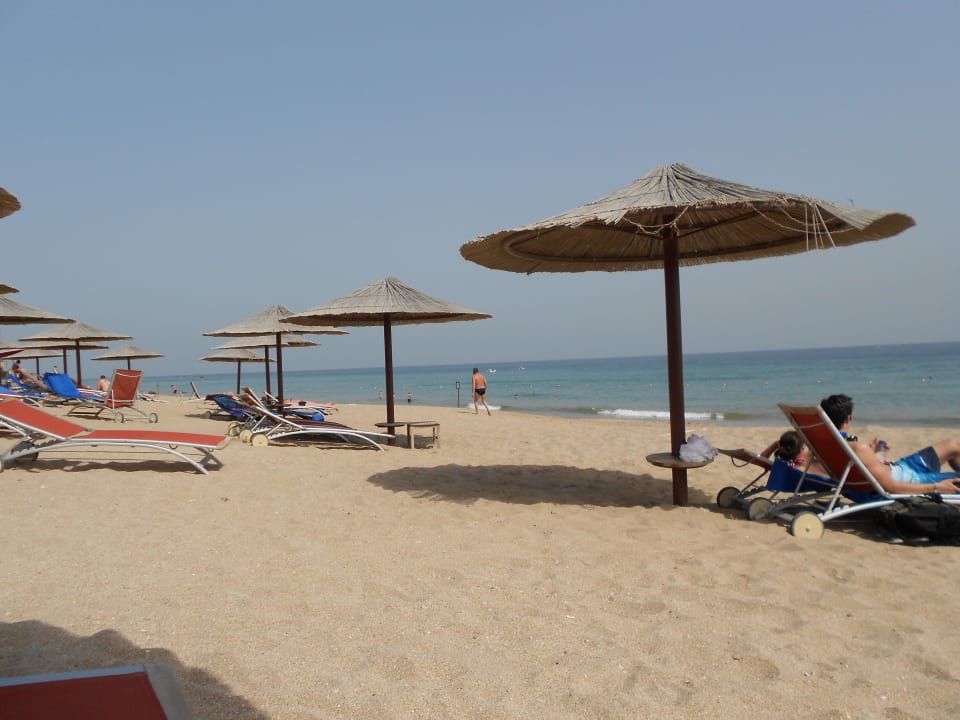 Strand Miramar Al Aqah Beach Resort