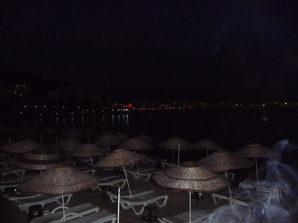 Strand bei Nacht Salmakis Resort & Spa