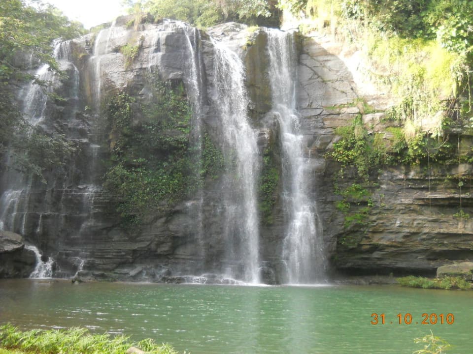 Hauseigener Wasserfall Hotel El Salton