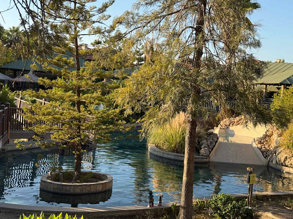 Pool Club Grand Side