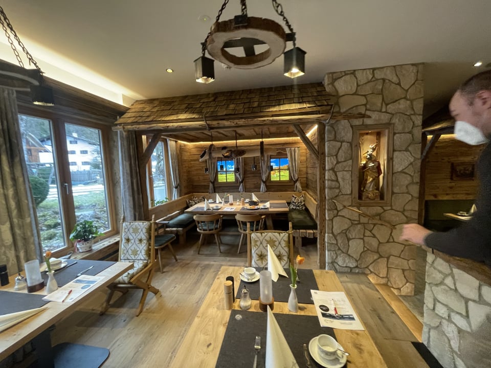 Gastro Alm- & Wellnesshotel Alpenhof