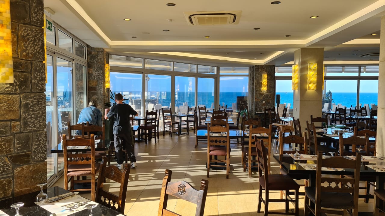 Gastro Alexander Beach Hotel & Village Resort