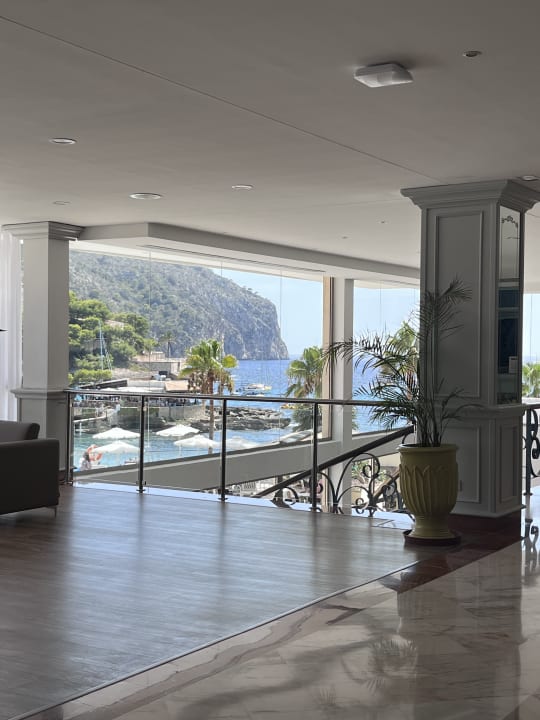 Lobby Grupotel Playa Camp de Mar