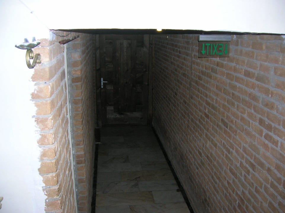 Soll der Spa-Bereich sein, eher Kerkerkeller Hotel Serra Park