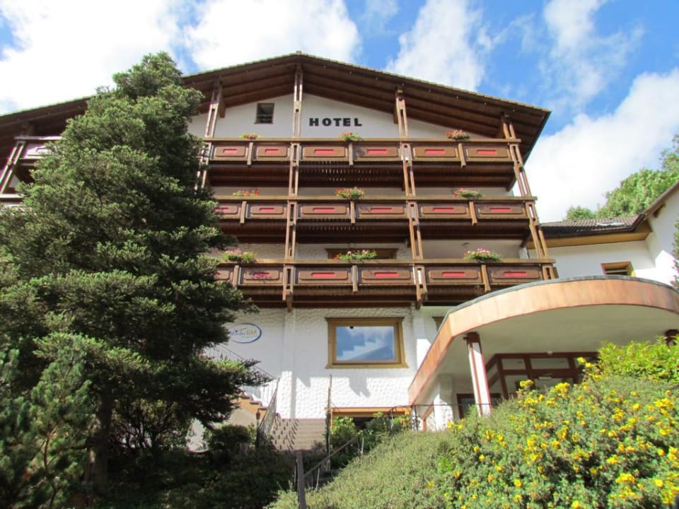 Erster Eindruck von aussen Holzschuh’s Schwarzwaldhotel