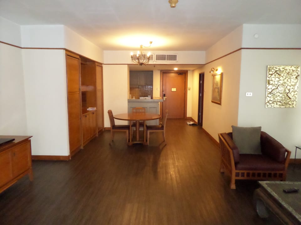 Zimmer Pantip Suites Sathorn