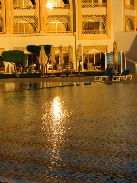 Pool Old Palace Resort Sahl Hasheesh