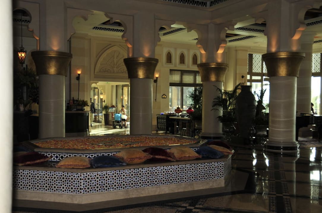 Lobby Jumeirah Mina Al Salam