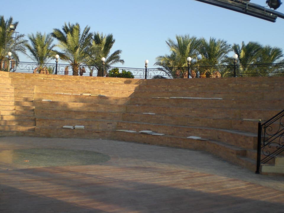 Hier machen die Animateure ihre Shows, Mini Disko Le Jardin Aqua Park Resort