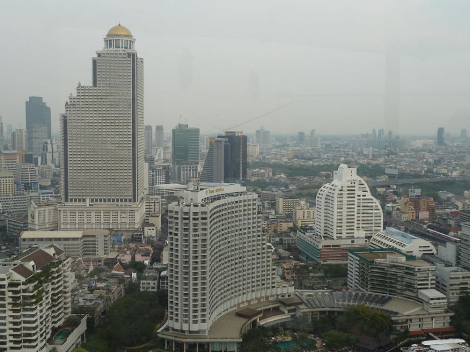 Blick vom Fenster Richtung Tower Club Lebua Hotel The Peninsula Bangkok