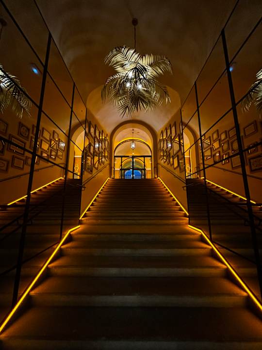 Lobby Pestana Collection Plaza Mayor