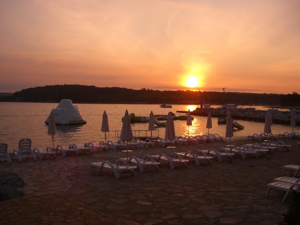 Der Sonnenaufgang am Strand Valamar Tamaris Hotel