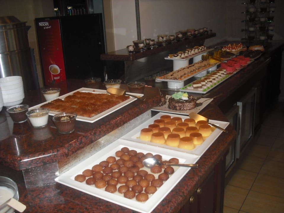 Kaltes Büffet süß  Gardenia Hotel