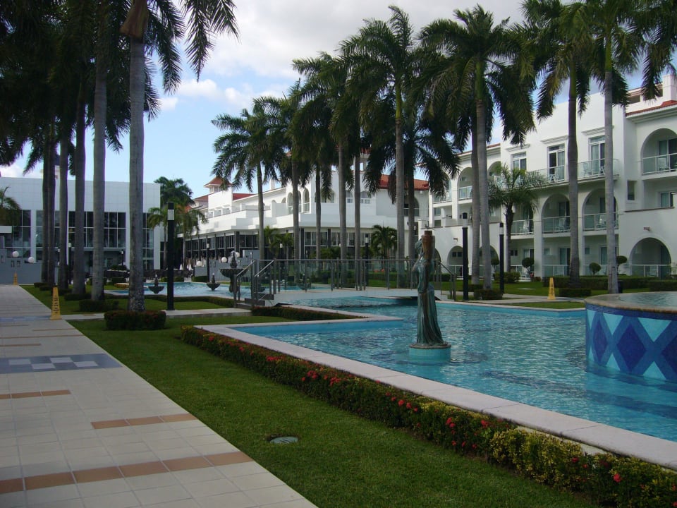 Innenhof Hotel Riu Palace Mexico