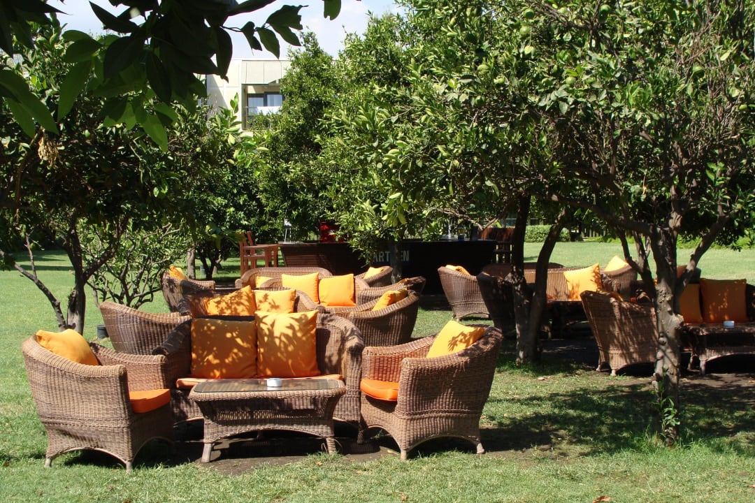 Dit was het zitje in de biertuin Heel gezellig. Limak Limra Hotel & Resort