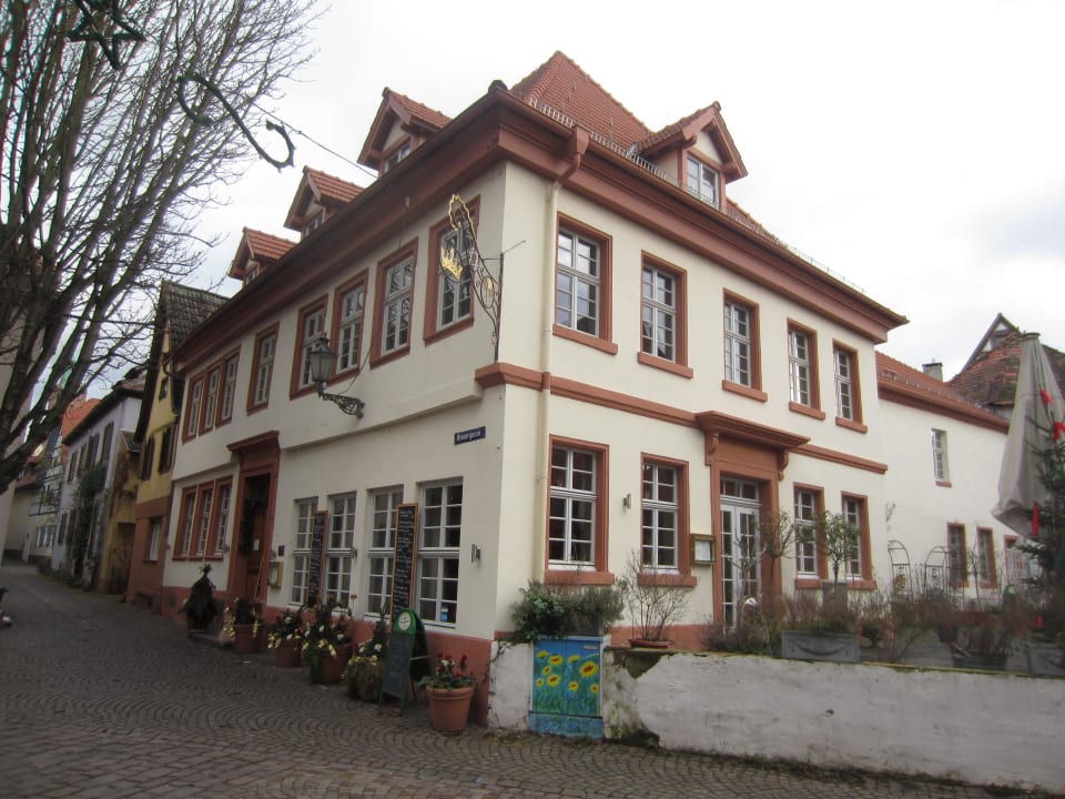 Seitliche Außenansict Hotel Zur Goldenen Krone