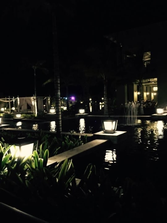 Restaurant Floating Market The St. Regis Le Morne Resort, Mauritius