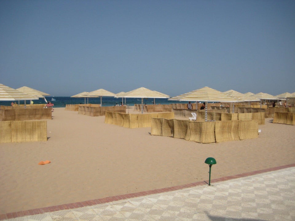 Strand Menaville Safaga