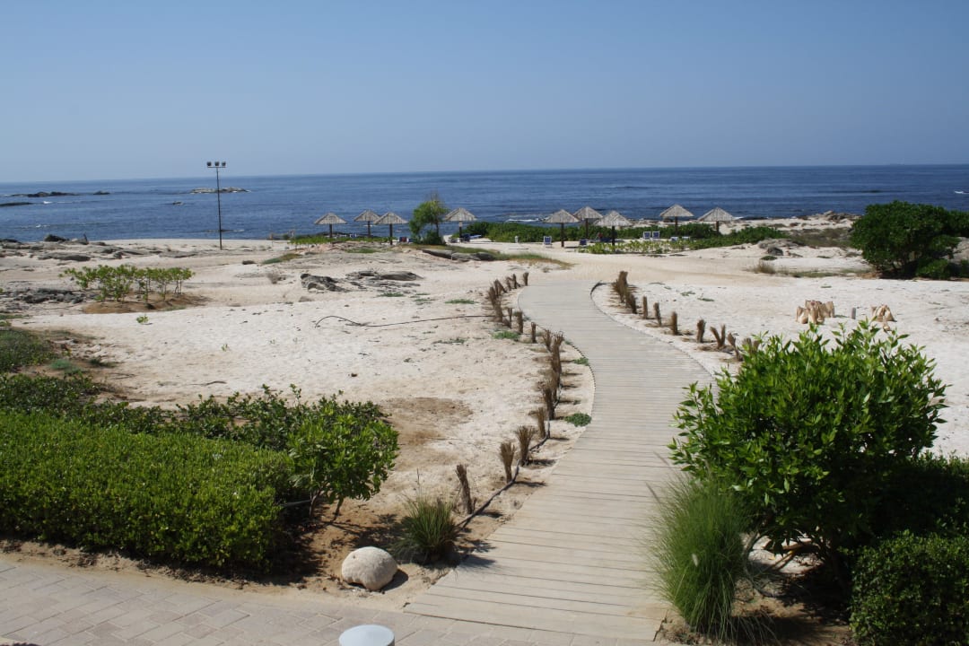 Der Weg zum Strand Wyndham Garden Salalah Mirbat