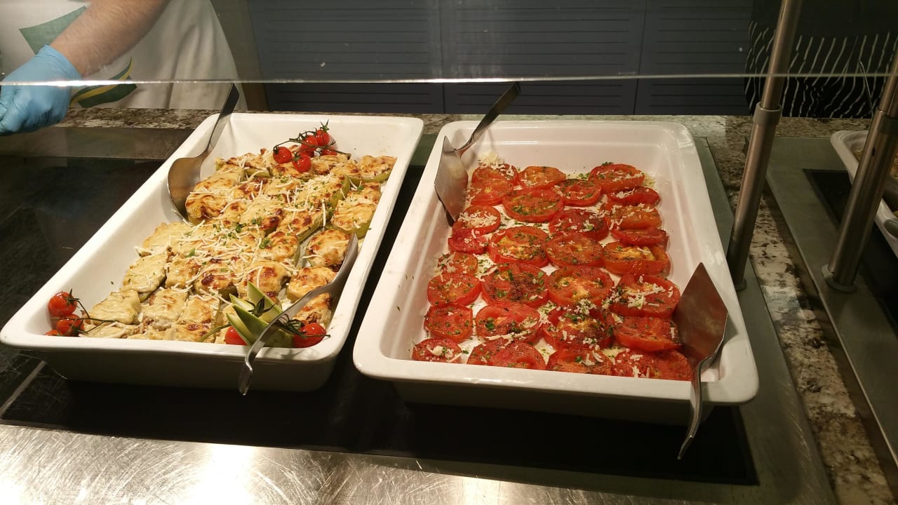 Hauptspeisen  Alea Hotel & Suites